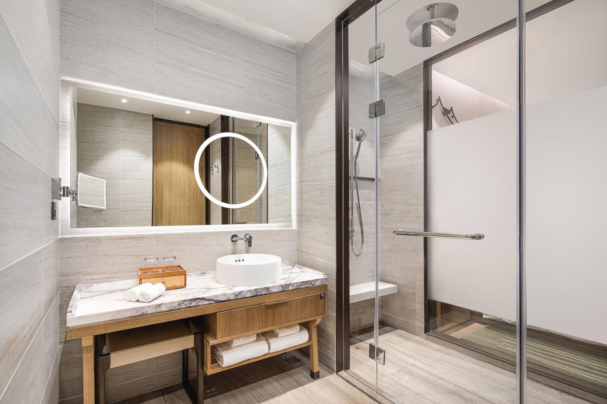 Courtyard By Marriott Wuxi Lihu Lake Exteriör bild