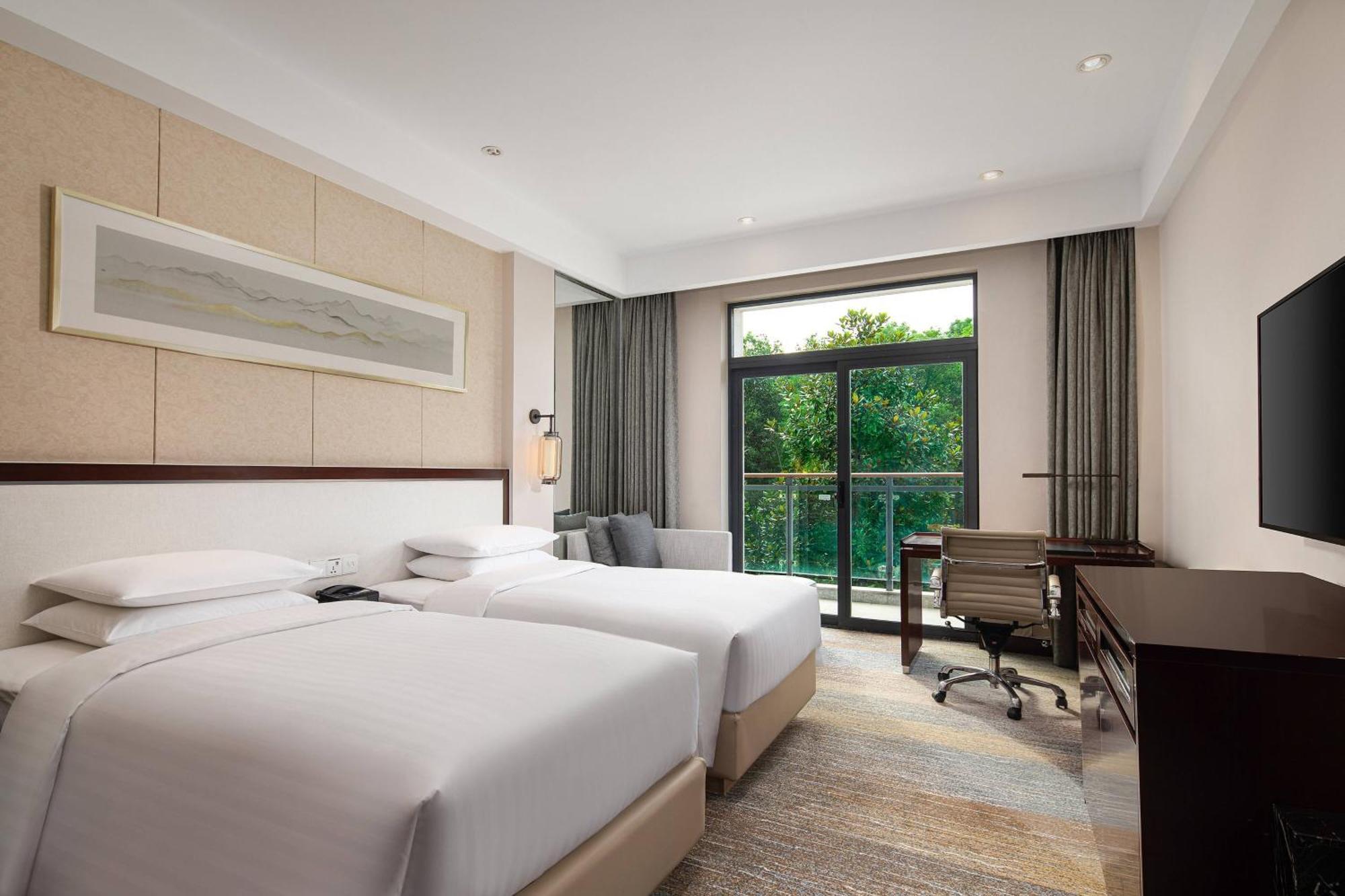 Courtyard By Marriott Wuxi Lihu Lake Exteriör bild