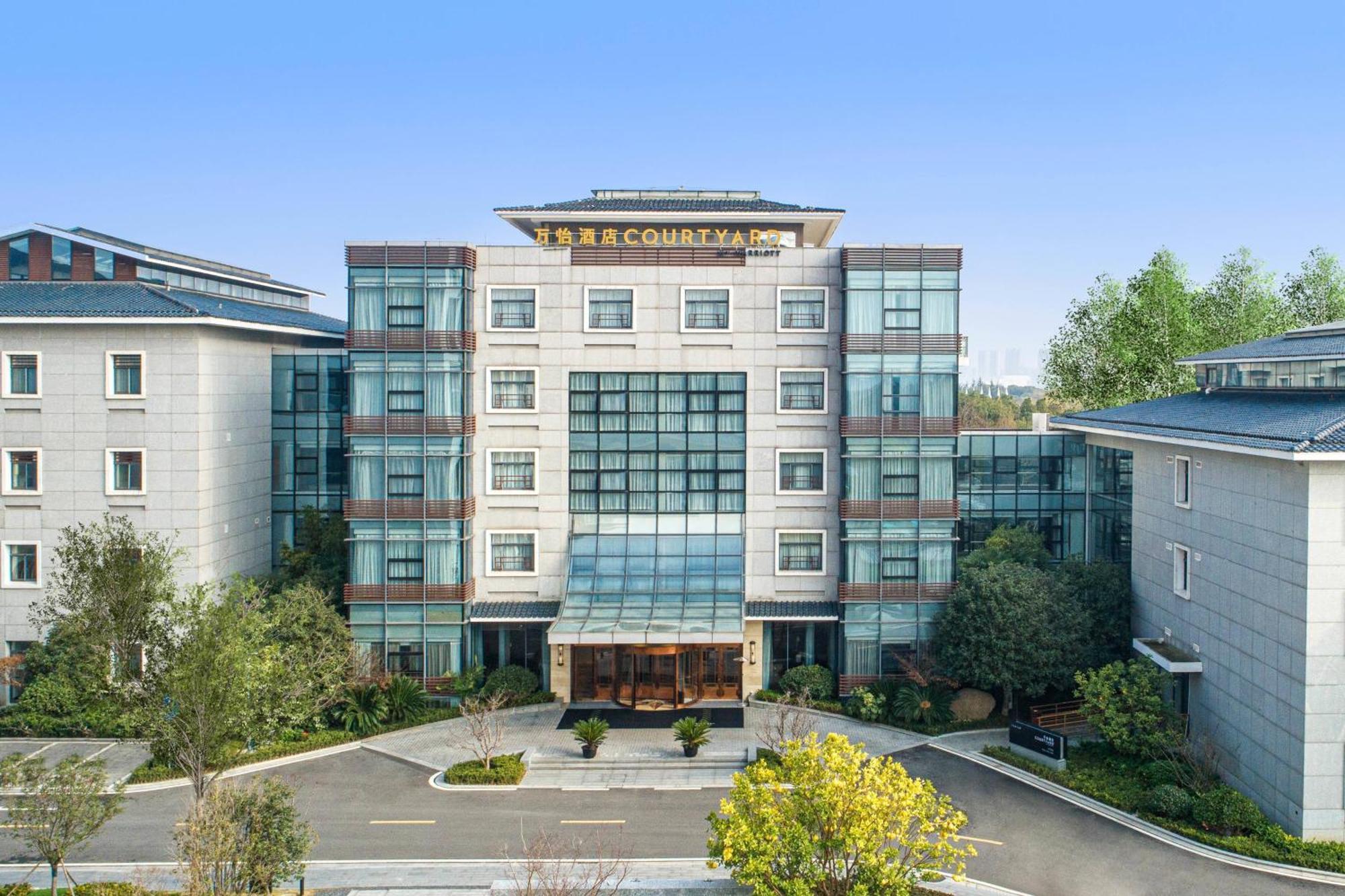 Courtyard By Marriott Wuxi Lihu Lake Exteriör bild